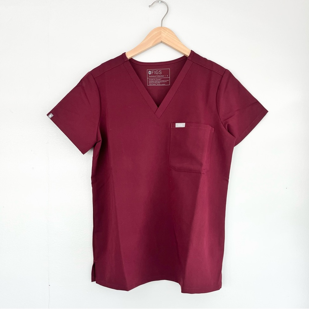 Figs Top Red Small